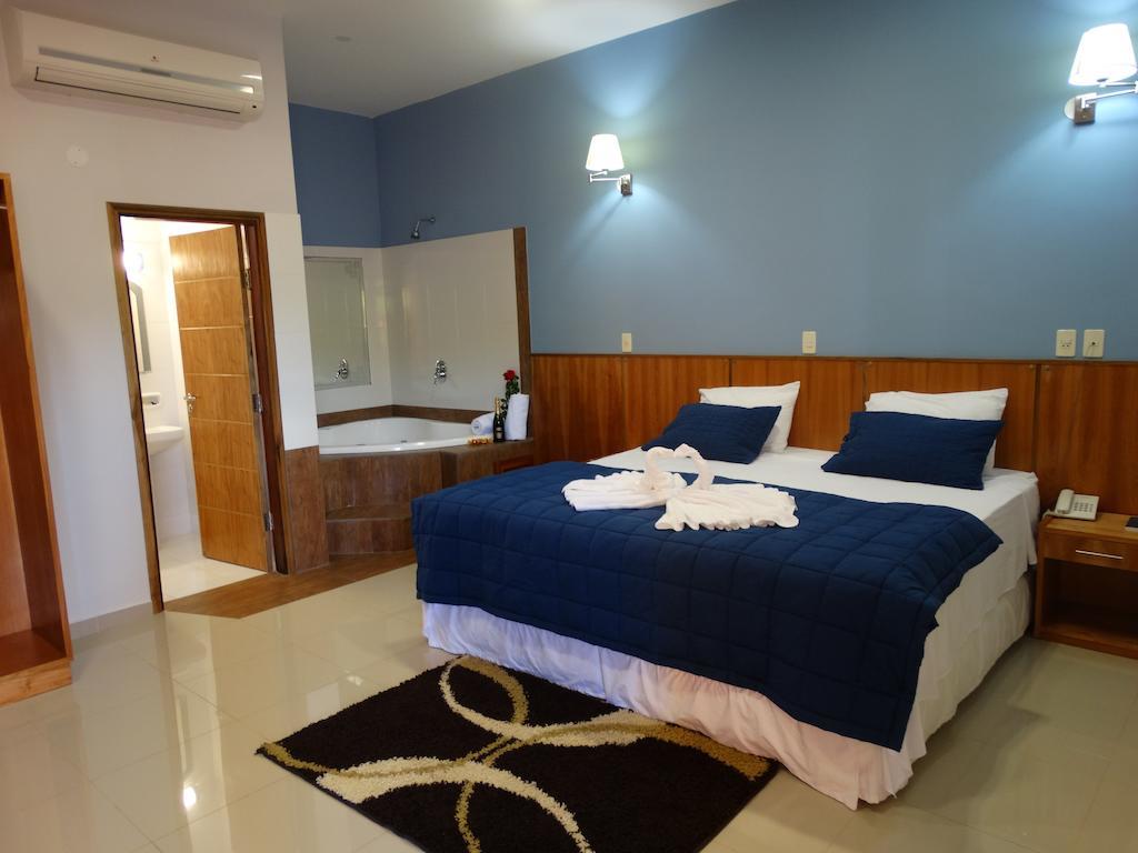 Terwindt Hotel Encarnacion Bilik gambar