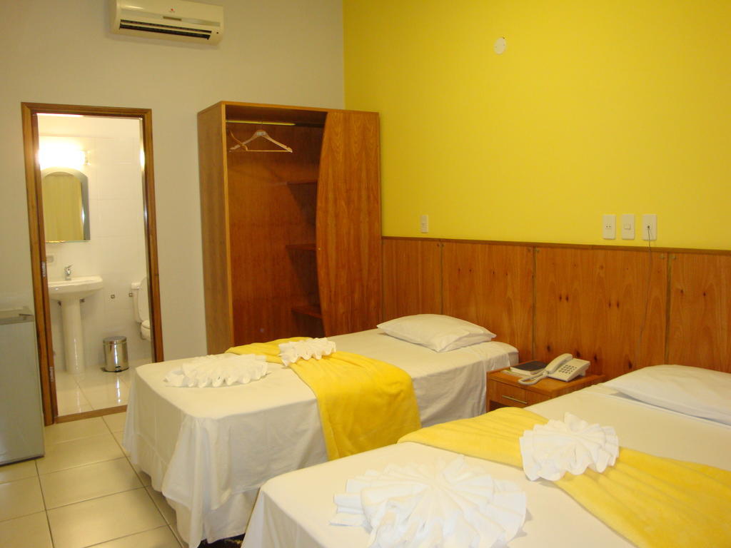 Terwindt Hotel Encarnacion Bilik gambar